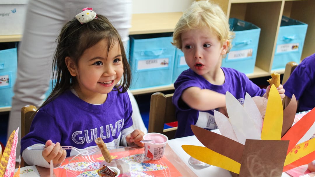 Two primary students at lunch