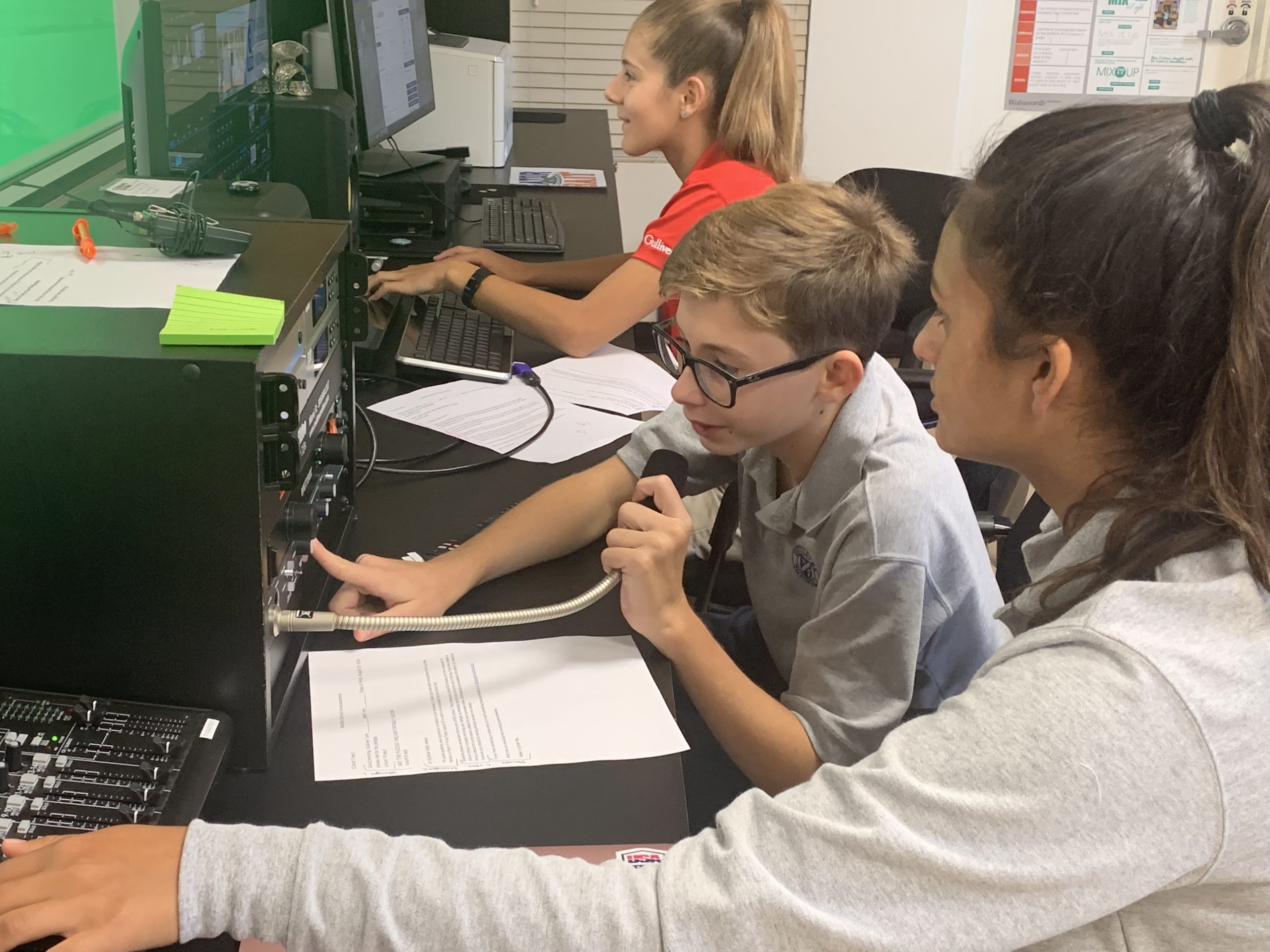 Middle school students working on RSN