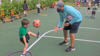 Julio Diaz-Jane '00 is a Primary School physical education teacher.