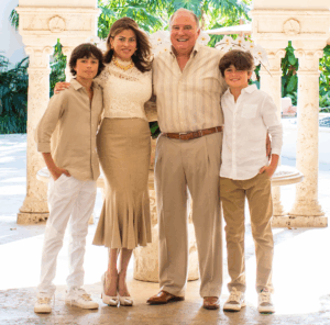 Gulliver is proud to announce a $1 million gift from Donald and Evelyn MacKenzie P ‘29 ‘31 in support of Next-Level Teaching & Learning.